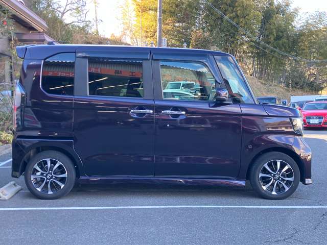 ホンダ Ｎ　ＢＯＸ カスタム ６６０ Ｇ Ｌ ホンダセンシング H30年 (中国) 99