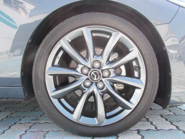 マツダ ＭＡＺＤＡ３　ファストバック １．８ ＸＤ バーガンディ セレクション ディーゼルターボ R1年 (中国) 99