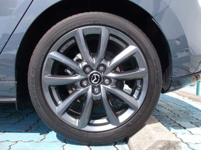 マツダ ＭＡＺＤＡ３　ファストバック １．８ ＸＤ バーガンディ セレクション ディーゼルターボ R1年 (中国) 99