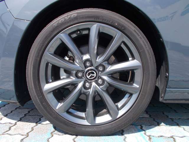 マツダ ＭＡＺＤＡ３　ファストバック １．８ ＸＤ バーガンディ セレクション ディーゼルターボ R1年 (中国) 99