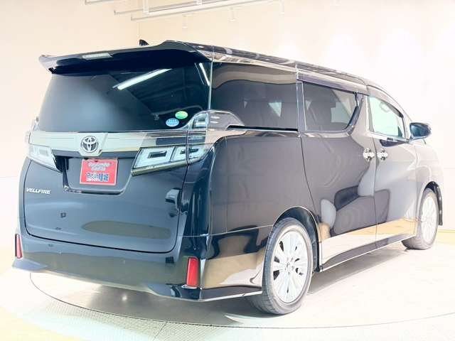トヨタ ヴェルファイア ２．５ Ｚ R1年 (中国) 99
