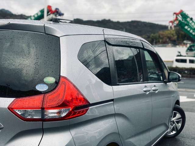 ホンダ フリード＋　ハイブリッド １．５ ハイブリッド Ｇ ホンダセンシング R1年 (中国) 99