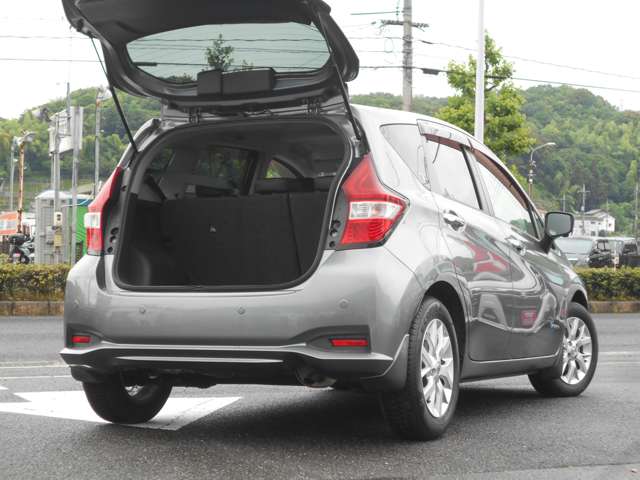 日産 ノート １．２ Ｅ－ＰＯＷＥＲ メダリスト H29年 (中国) 99