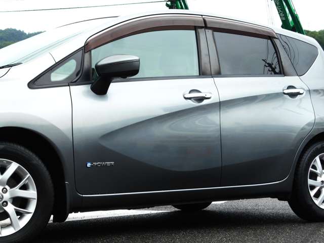 日産 ノート １．２ Ｅ－ＰＯＷＥＲ メダリスト H29年 (中国) 99