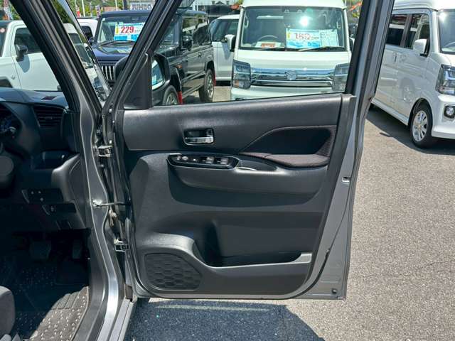 日産 ルークス ６６０ ハイウェイスターＧターボ プロパイロット エディション R2年 (中国) 99