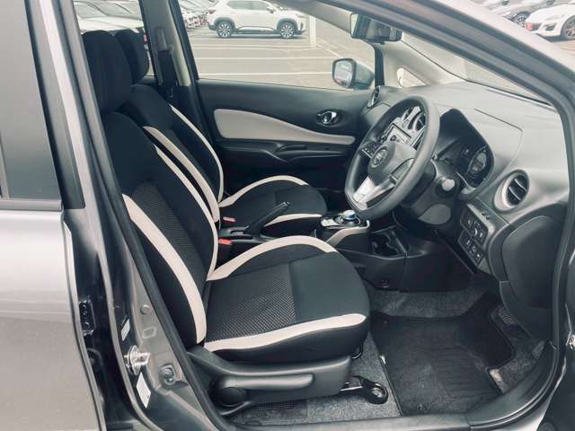 日産 ノート １．２ Ｅ－ＰＯＷＥＲ Ｘ R1年 (中国) 99