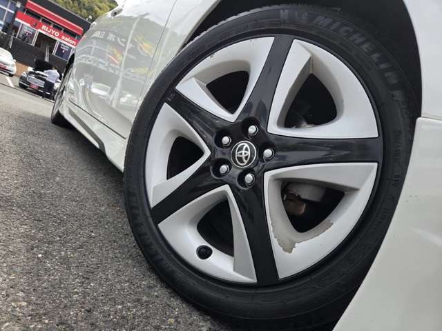 トヨタ プリウス １．８ Ｓ ツーリングセレクション H29年 (中国) 99