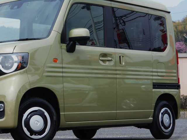 ホンダ Ｎ−ＶＡＮ ６６０ ＋スタイル ファン ターボ R4年 (中国) 99