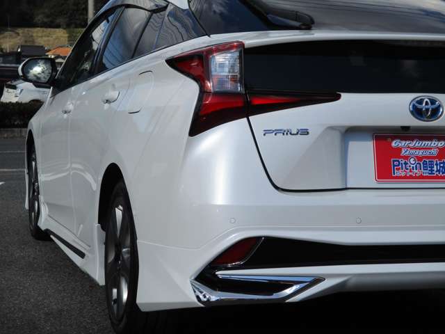 トヨタ プリウス １．８ Ａ ツーリングセレクション R2年 (中国) 99