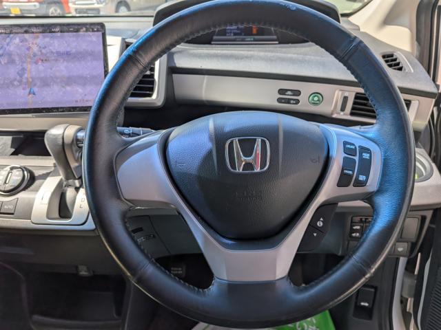 ホンダ フリード　ハイブリッド １．５ ＨＹＢＲＩＤ 後席モニター 両側電動 H24年 (四国) 99