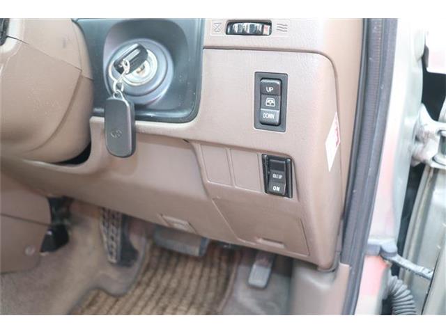 トヨタ ハイラックスサーフ ３．０ ＳＳＲ－Ｘ ディーゼルターボ ４ＷＤ H11年 (四国) 99