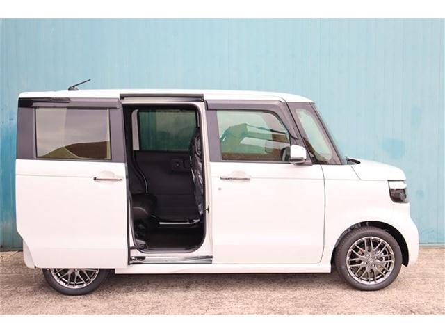 ホンダ Ｎ　ＢＯＸ カスタム ６６０ ターボ R5年 (四国) 99