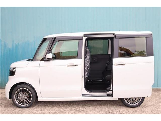 ホンダ Ｎ　ＢＯＸ カスタム ６６０ ターボ R5年 (四国) 99