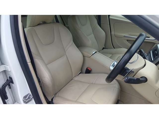 ボルボ クロスカントリー Ｔ５ ＡＷＤ ＳＥ ４ＷＤ H27年 (東北) 99