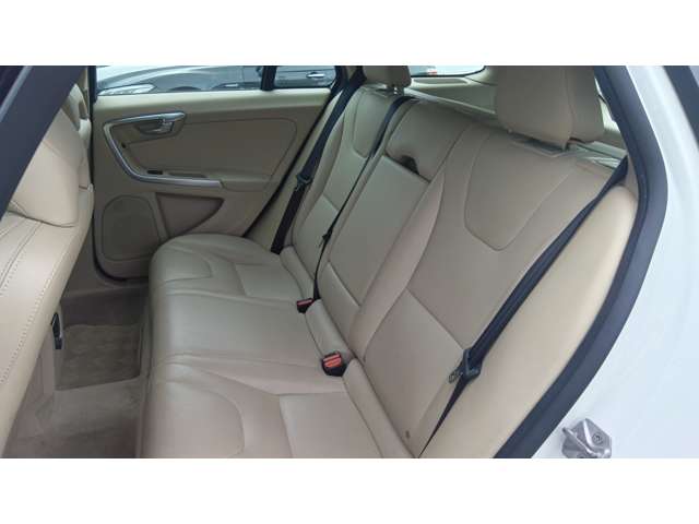 ボルボ クロスカントリー Ｔ５ ＡＷＤ ＳＥ ４ＷＤ H27年 (東北) 99