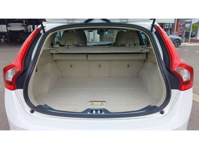 ボルボ クロスカントリー Ｔ５ ＡＷＤ ＳＥ ４ＷＤ H27年 (東北) 99