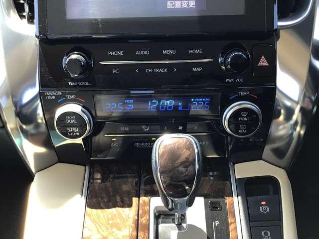 トヨタ アルファード　ハイブリッド ハイブリッド ２．５ Ｘ Ｅ－ＦＯＵＲ ４ＷＤ R4年 (東北) 99