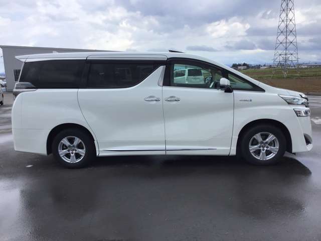 トヨタ ヴェルファイア　ハイブリッド ハイブリッド ２．５ Ｘ Ｅ－ＦＯＵＲ ４ＷＤ R3年 (東北) 99