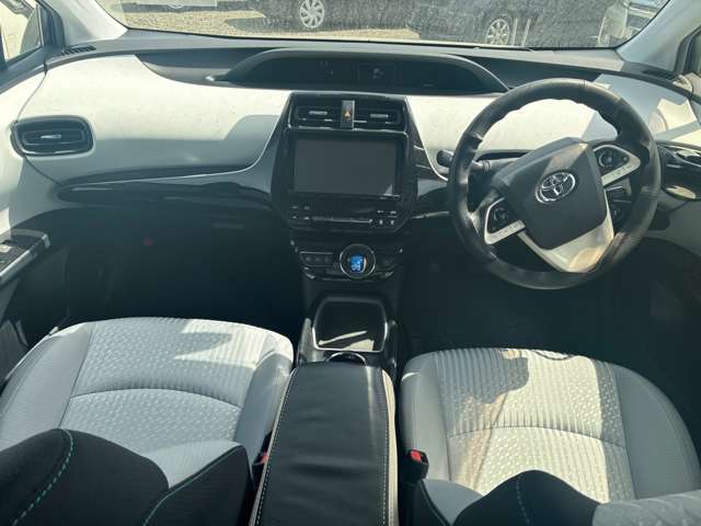 トヨタ プリウス １．８ Ｓ セーフティ プラス H28年 (東北) 99