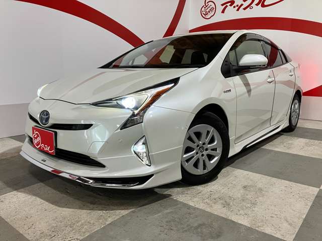 トヨタ プリウス １．８ Ｓ セーフティ プラス Ｅ－ＦＯＵＲ ４ＷＤ H30年 (東北) 99