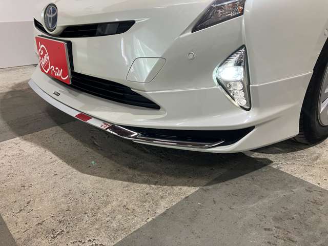 トヨタ プリウス １．８ Ｓ セーフティ プラス Ｅ－ＦＯＵＲ ４ＷＤ H30年 (東北) 99