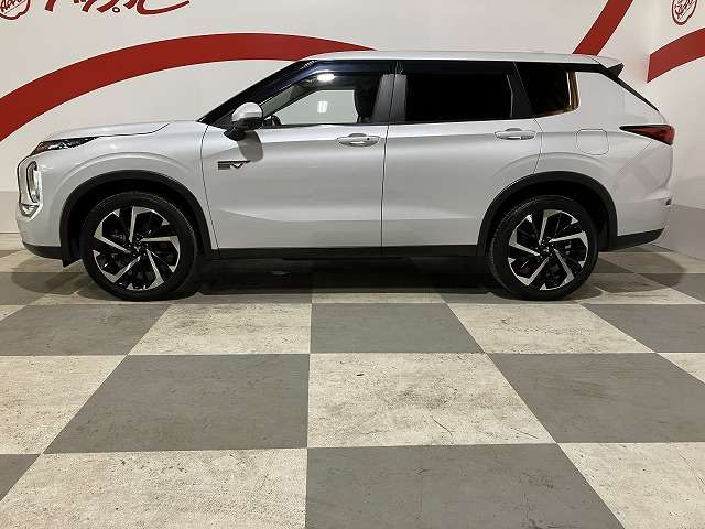 三菱 アウトランダーＰＨＥＶ ＰＨＥＶ ２．４ Ｇ ４ＷＤ R5年 (東北) 99