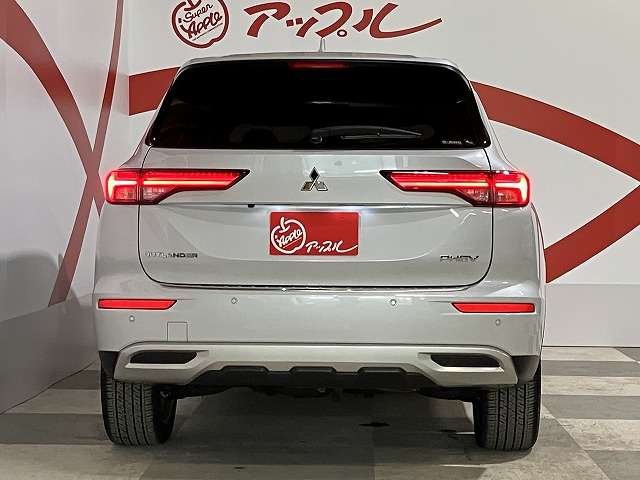三菱 アウトランダーＰＨＥＶ ＰＨＥＶ ２．４ Ｇ ４ＷＤ R5年 (東北) 99