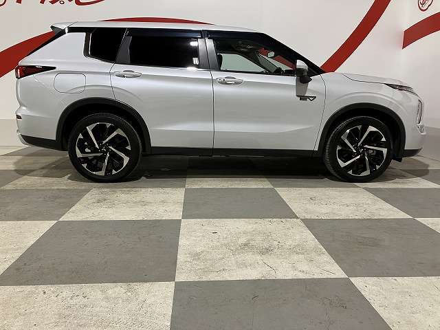 三菱 アウトランダーＰＨＥＶ ＰＨＥＶ ２．４ Ｇ ４ＷＤ R5年 (東北) 99