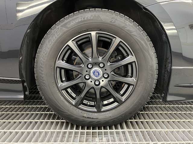 トヨタ プリウス １．８ Ｓ ツーリングセレクション Ｅ－ＦＯＵＲ ４ＷＤ R2年 (東北) 99