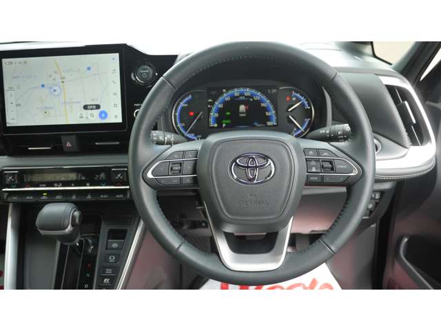 トヨタ ノア １．８ ハイブリッド Ｓ－Ｚ Ｅ－ＦＯＵＲ ４ＷＤ R7年 (東北) 99