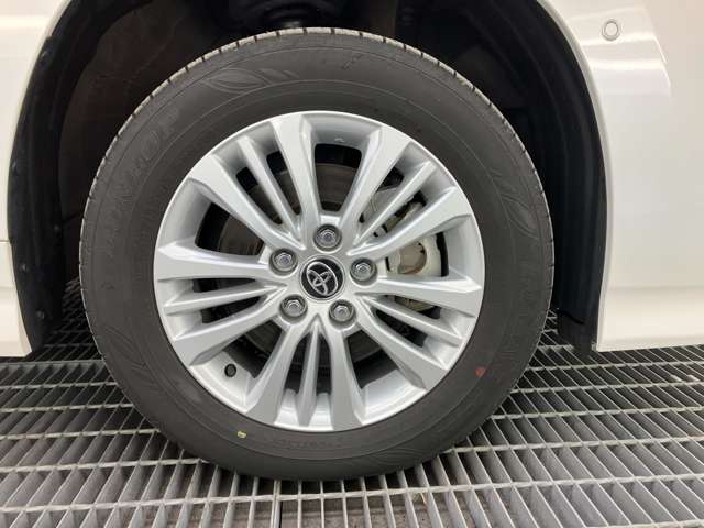 トヨタ ノア １．８ ハイブリッド Ｓ－Ｚ Ｅ－ＦＯＵＲ ４ＷＤ R4年 (東北) 99