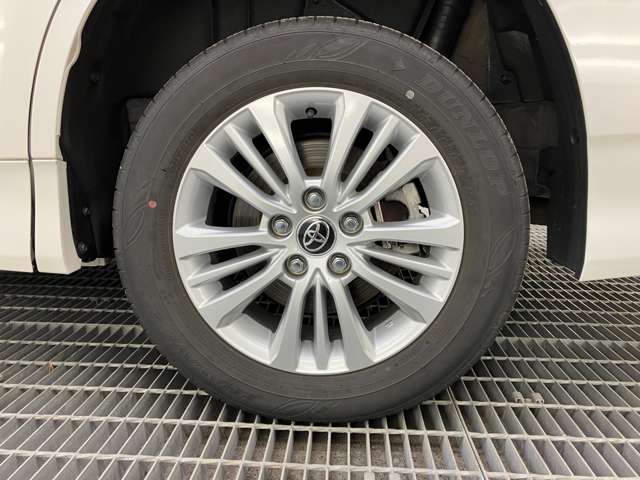 トヨタ ノア １．８ ハイブリッド Ｓ－Ｚ Ｅ－ＦＯＵＲ ４ＷＤ R4年 (東北) 99
