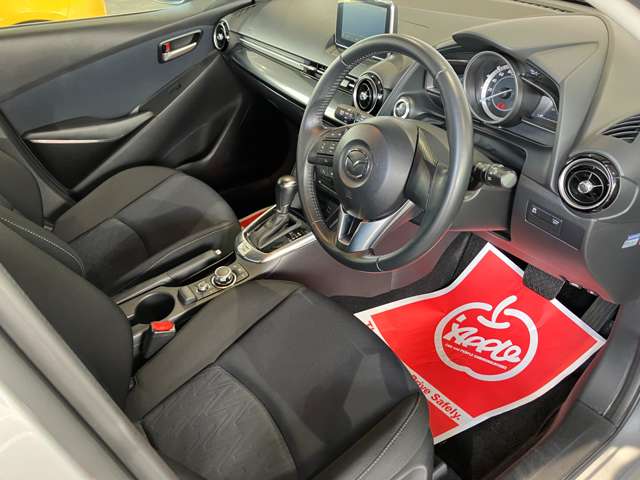 マツダ デミオ １．３ １３Ｓ ４ＷＤ H27年 (東北) 99