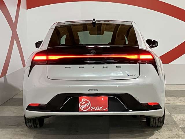 トヨタ プリウス ２．０ Ｚ Ｅ－ＦＯＵＲ ４ＷＤ R5年 (東北) 99