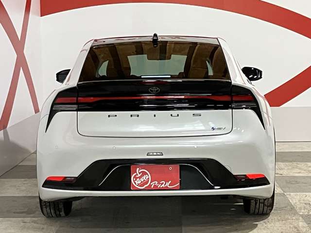 トヨタ プリウス ２．０ Ｚ Ｅ－ＦＯＵＲ ４ＷＤ R5年 (東北) 99