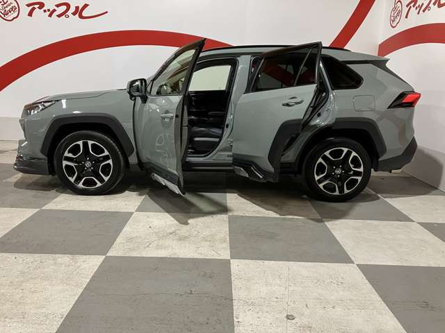 トヨタ ＲＡＶ４ ２．０ アドベンチャー ４ＷＤ R2年 (東北) 99