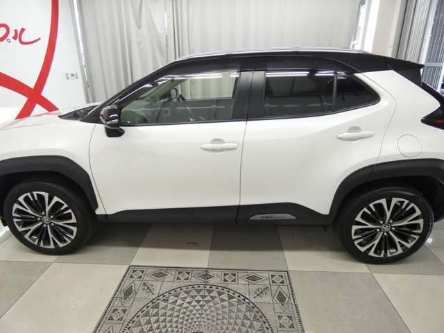 トヨタ ヤリスクロス　ハイブリッド １．５ ハイブリッド Ｚ Ｅ－ＦＯＵＲ ４ＷＤ R4年 (東北) 99