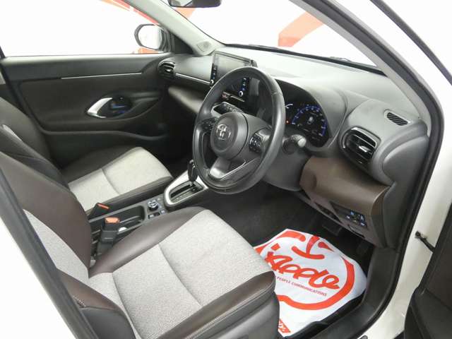 トヨタ ヤリスクロス　ハイブリッド １．５ ハイブリッド Ｚ Ｅ－ＦＯＵＲ ４ＷＤ R4年 (東北) 99