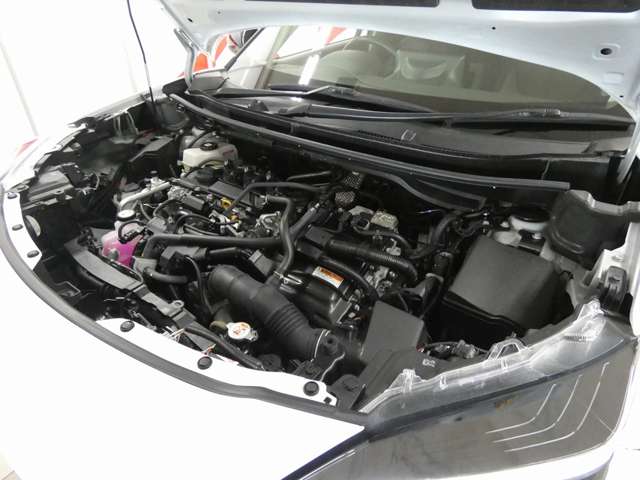 トヨタ ヤリスクロス　ハイブリッド １．５ ハイブリッド Ｚ Ｅ－ＦＯＵＲ ４ＷＤ R4年 (東北) 99