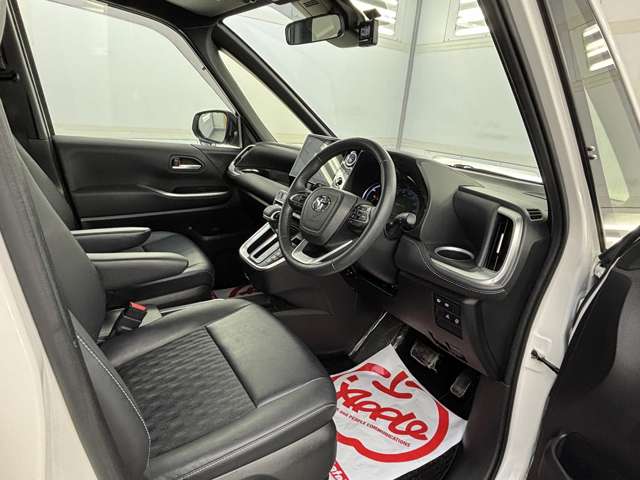 トヨタ ノア １．８ ハイブリッド Ｓ－Ｚ Ｅ－ＦＯＵＲ ４ＷＤ R5年 (東北) 99