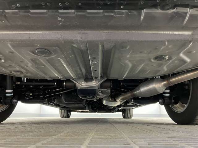 トヨタ ヴォクシー ２．０ Ｓ－Ｚ ４ＷＤ R5年 (東北) 99