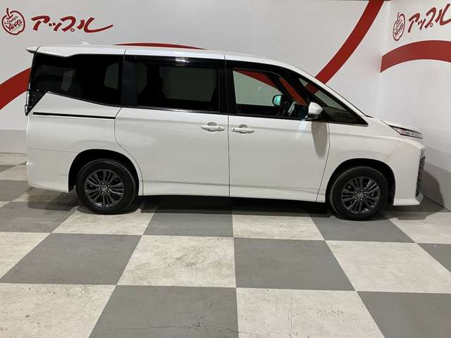 トヨタ ヴォクシー １．８ ハイブリッド Ｓ－Ｚ Ｅ－ＦＯＵＲ ４ＷＤ R5年 (東北) 99