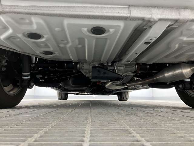 トヨタ ヴォクシー １．８ ハイブリッド Ｓ－Ｚ Ｅ－ＦＯＵＲ ４ＷＤ R5年 (東北) 99