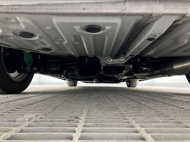 トヨタ ヴォクシー ２．０ Ｓ－Ｚ ４ＷＤ R7年 (東北) 99