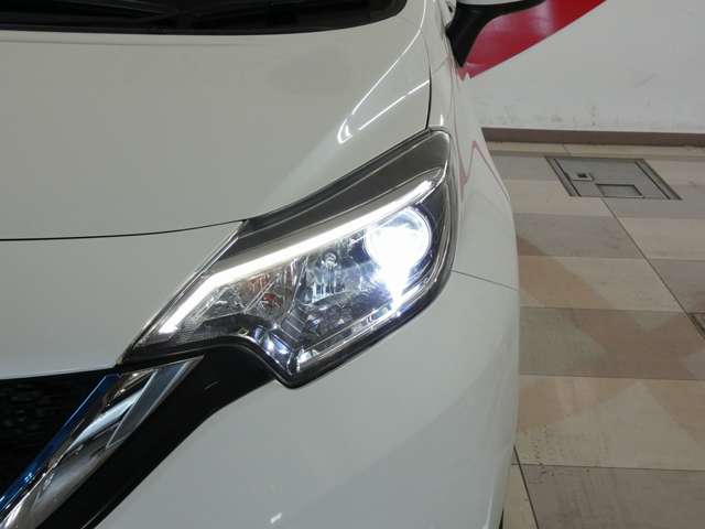 日産 ノート １．２ Ｅ－ＰＯＷＥＲ Ｘ ＦＯＵＲ ４ＷＤ H30年 (東北) 99
