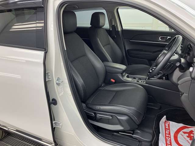 ホンダ ヴェゼル １．５ Ｅ：ＨＥＶ Ｚ ４ＷＤ R4年 (東北) 99