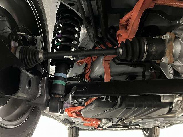 トヨタ シエンタ　ハイブリッド ハイブリッド １．５ Ｚ Ｅ－ＦＯＵＲ ４ＷＤ R7年 (東北) 99