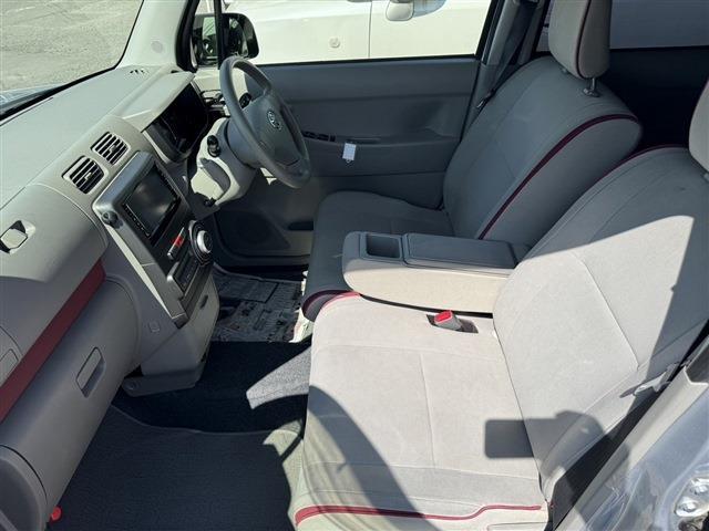 トヨタ ピクシス　スペース ４ＷＤ H25年 (東北) 99