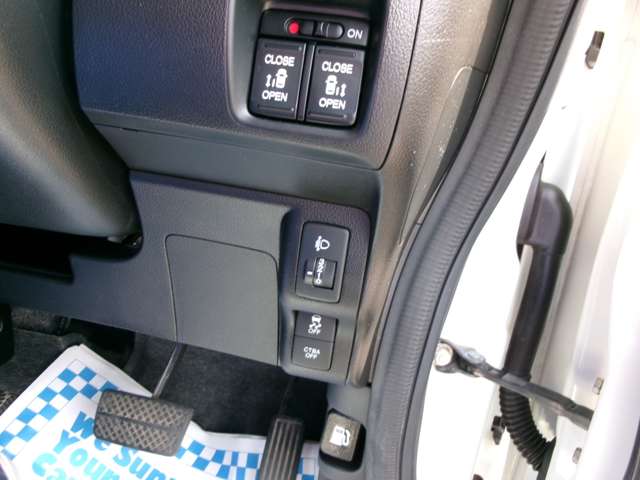 ホンダ Ｎ　ＢＯＸ ６６０ Ｇ ＳＳパッケージ ４ＷＤ H27年 (東北) 99