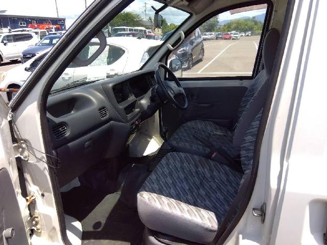 ダイハツ ハイゼットカーゴ 冷蔵冷凍車 H15年 (四国) 99
